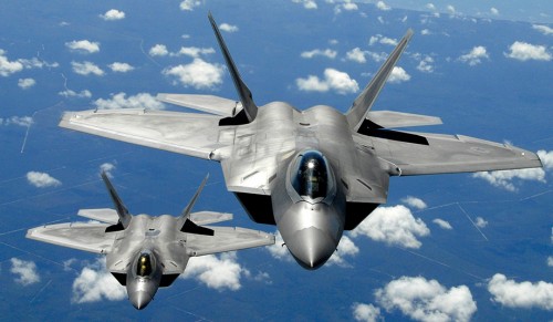 U.S. Air Force F-22 Raptors (Photo: Senior Master Sergeant Thomas Meneguin)